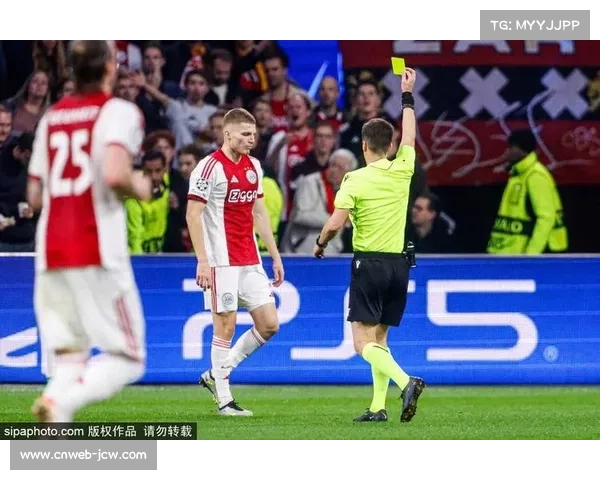 阿森纳客场2-2遭桑德兰绝平,各项赛事10连胜纪录终结。